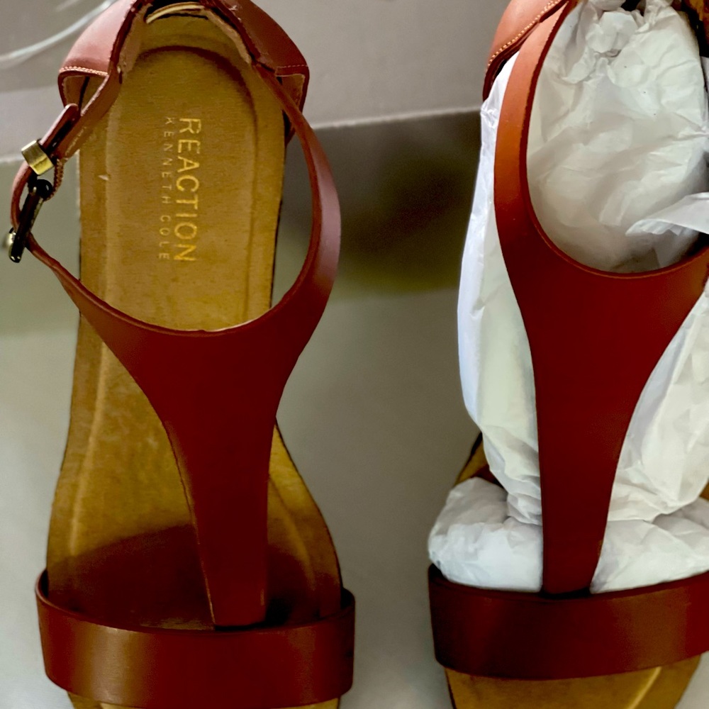 Great Gale Kenneth Cole Reaction Shoes Brand New